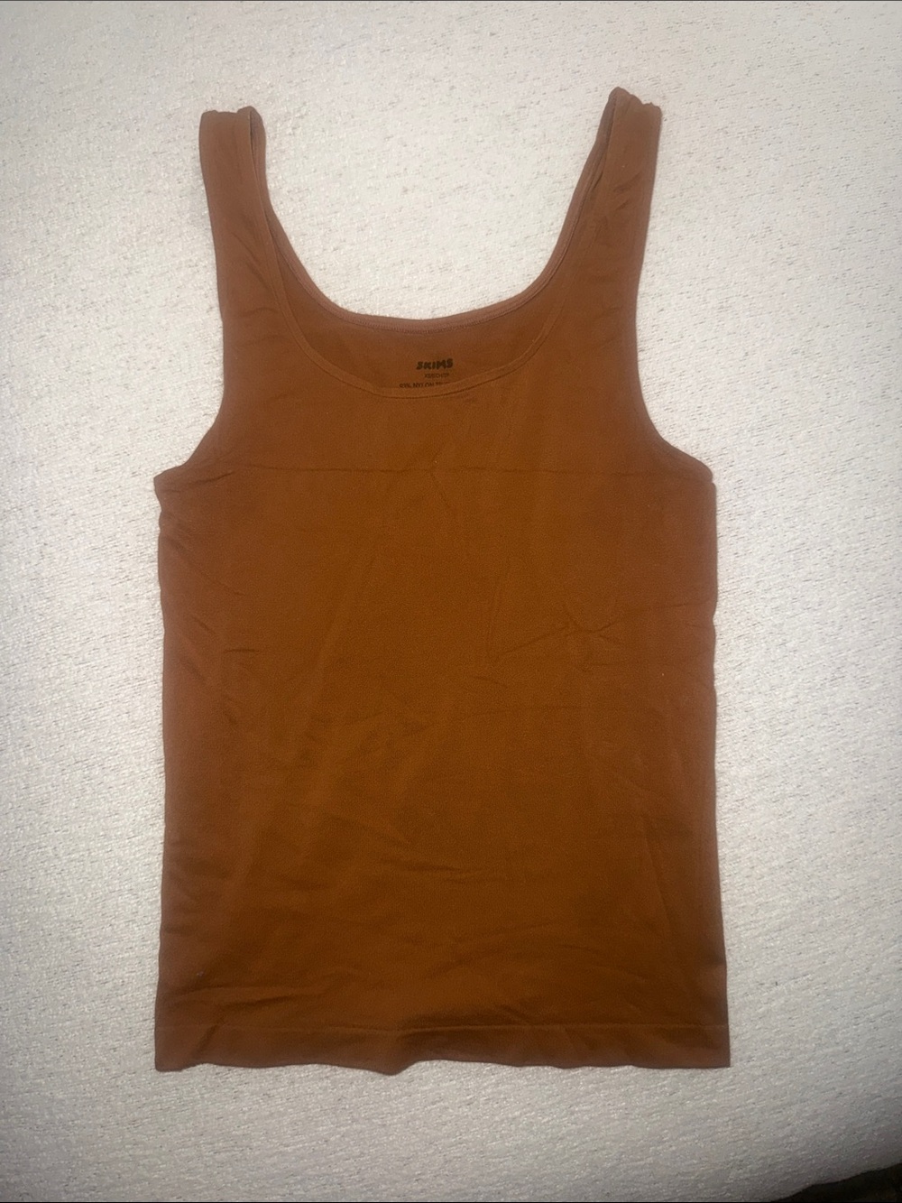 SKIMS Soft Smoothing Seamless Tank Top - Rust Brown Size XS
